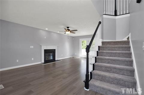 135 Lenoir Dr, Spring Lake, NC 28390 photo 7