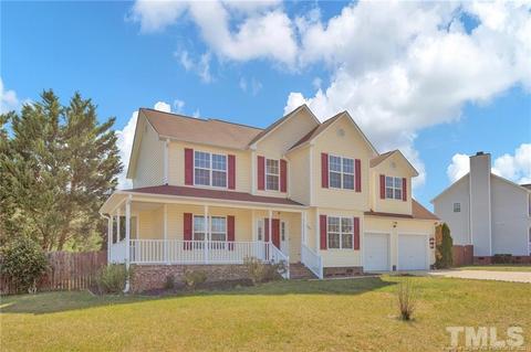 135 Lenoir Dr, Spring Lake, NC 28390 photo 2