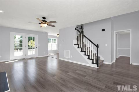 135 Lenoir Dr, Spring Lake, NC 28390 photo 8
