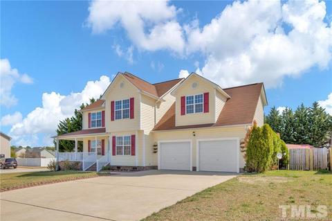 135 Lenoir Dr, Spring Lake, NC 28390 photo 3