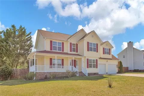 135 Lenoir Dr, Spring Lake, NC 28390 photo 2
