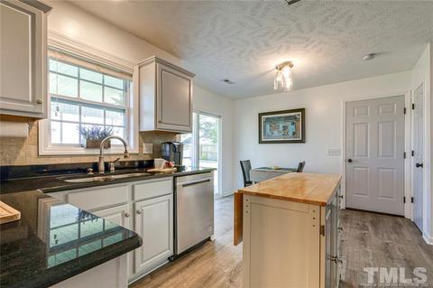 205 Regimental Dr, Cameron, NC 28326 photo 5