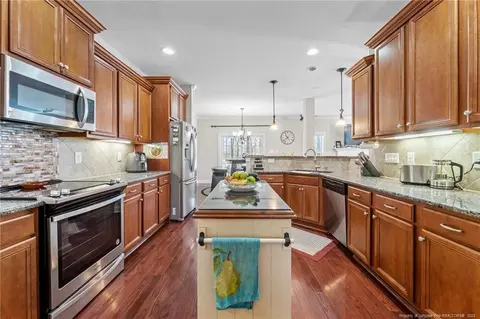 35 Wicker Cir, Spring Lake, NC 28390 photo 17