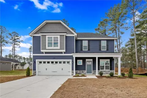 104 Pine Needle Dr, Salemburg, NC 28385