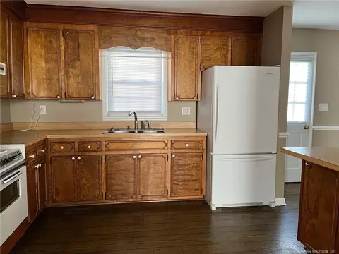 202 E F St, Erwin, NC 28339 photo 7
