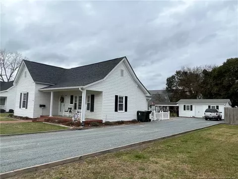 202 E F St, Erwin, NC 28339 photo 2