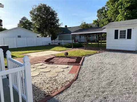 202 E F St, Erwin, NC 28339 photo 31