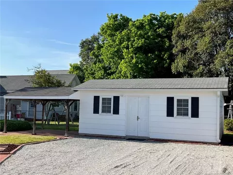 202 E F St, Erwin, NC 28339 photo 24