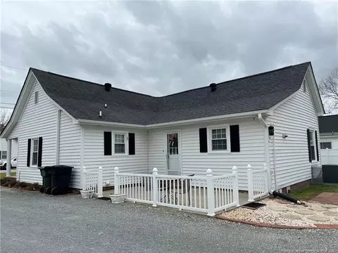 202 E F St, Erwin, NC 28339 photo 3