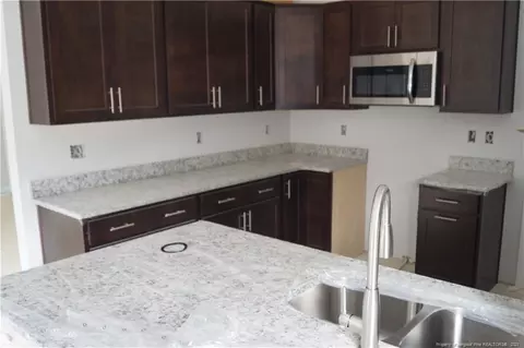 22 Knotts Berry Rd, Bunnlevel, NC 28323 photo 3
