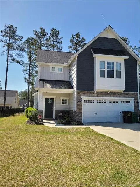 35 Pinnacle Dr, Spring Lake, NC 28390 photo 1