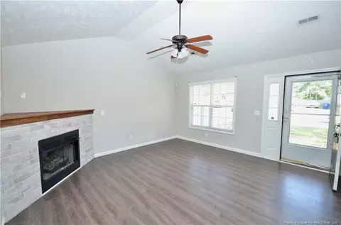 218 Hampton Dr, Raeford, NC 28376 photo 6