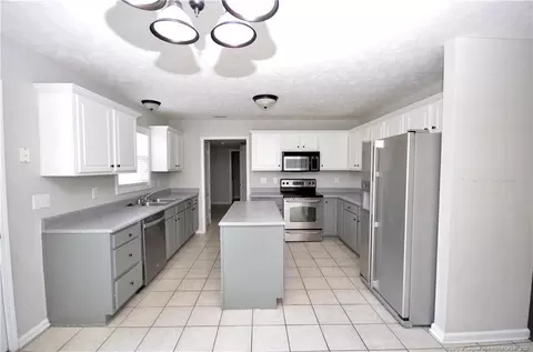 218 Hampton Dr, Raeford, NC 28376 photo 9