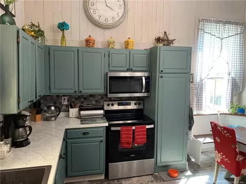 209 W Central St, Maxton, NC 28364 photo 25