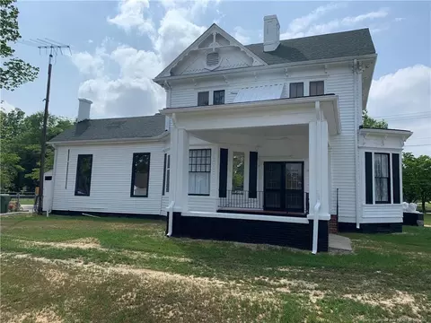 209 W Central St, Maxton, NC 28364 photo 6