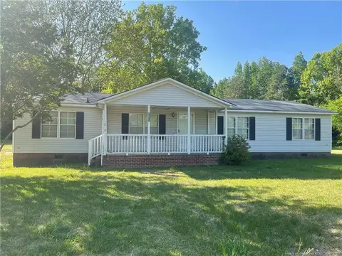 5543 Dunn Rd, Wade, NC 28395 photo 1