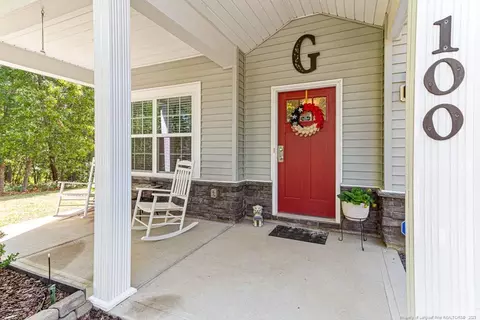 100 Stonehurst Dr, Spring Lake, NC 28390 photo 2