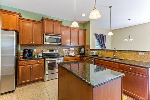 100 Stonehurst Dr, Spring Lake, NC 28390 photo 6