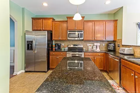 100 Stonehurst Dr, Spring Lake, NC 28390 photo 5