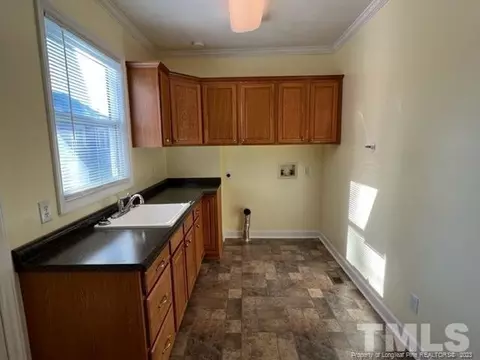 407 S 14th St, Erwin, NC 28339 photo 9