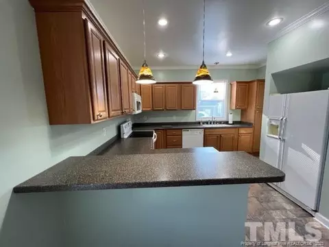 407 S 14th St, Erwin, NC 28339 photo 3