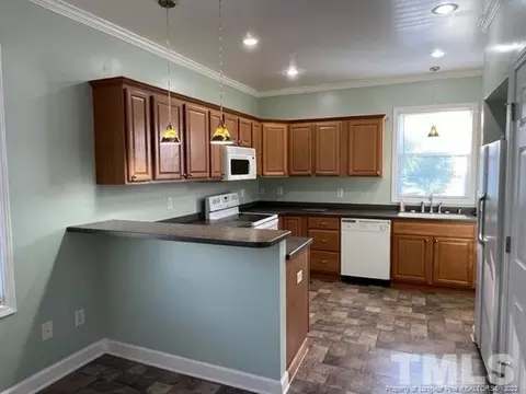 407 S 14th St, Erwin, NC 28339 photo 4