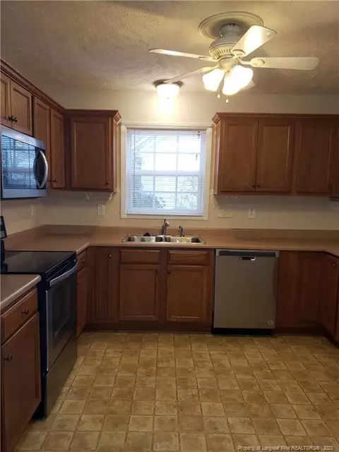 112 Kipling Dr, Raeford, NC 28376 photo 7
