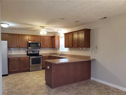 112 Kipling Dr, Raeford, NC 28376 photo 10