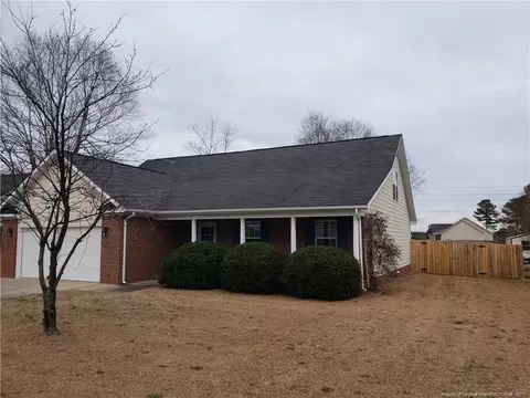 112 Kipling Dr, Raeford, NC 28376 photo 2