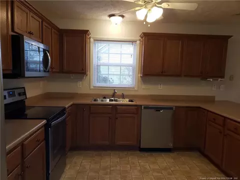 112 Kipling Dr, Raeford, NC 28376 photo 8