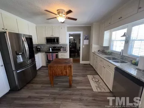 406 Old Post Rd, Erwin, NC 28339 photo 5