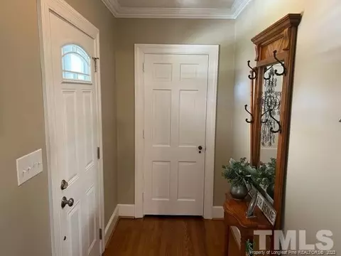 406 Old Post Rd, Erwin, NC 28339 photo 2