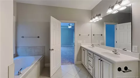 62 Gatewest Dr, Bunnlevel, NC 28323 photo 7