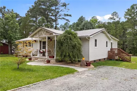 304 Smith St, Vass, NC 28394 photo 2