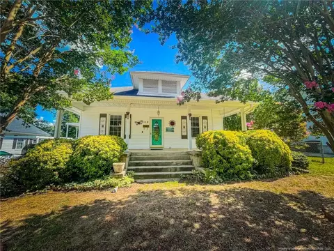 209 W E St, Erwin, NC 28339 photo 1