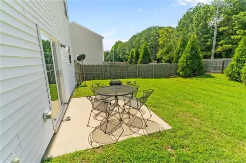 130 Botanical Ct, Bunnlevel, NC 28323 photo 11