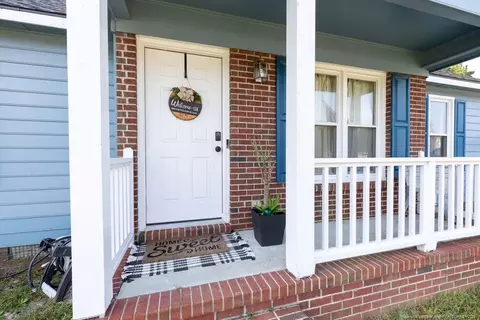 242 Eppingdale Dr, Spring Lake, NC 28390 photo 5