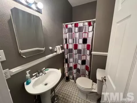 302 E K St, Erwin, NC 28339 photo 21