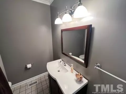 302 E K St, Erwin, NC 28339 photo 25