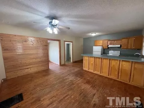 200 E I St, Erwin, NC 28339 photo 3