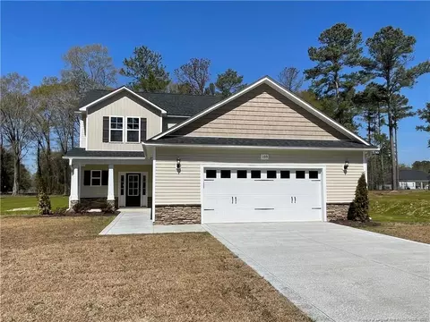 105 Forest Wood Dr, Salemburg, NC 28385
