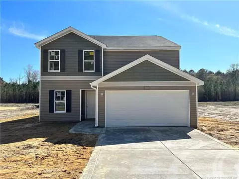 914 Britt Rd, Saint Pauls, NC 28384