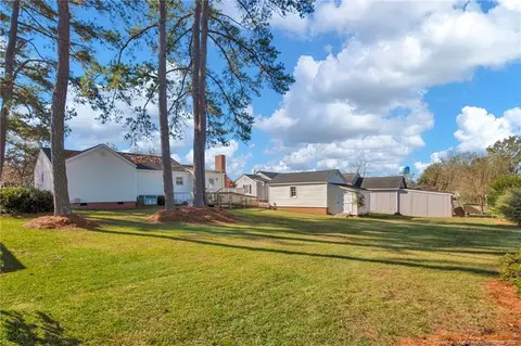 204 E C St, Erwin, NC 28339 photo 2