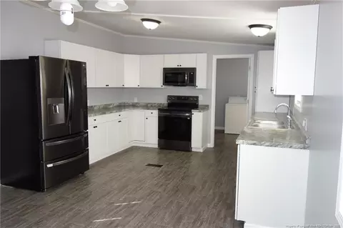 3940 Atkinson Rd, Orrum, NC 28369 photo 8