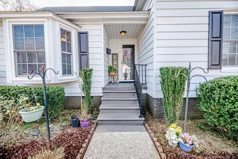 309 W K St, Erwin, NC 28339 photo 6