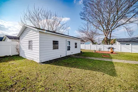 309 W K St, Erwin, NC 28339 photo 10