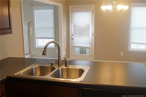 94 Gloucester Ct, Cameron, NC 28326 photo 4
