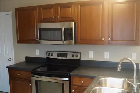 94 Gloucester Ct, Cameron, NC 28326 photo 2