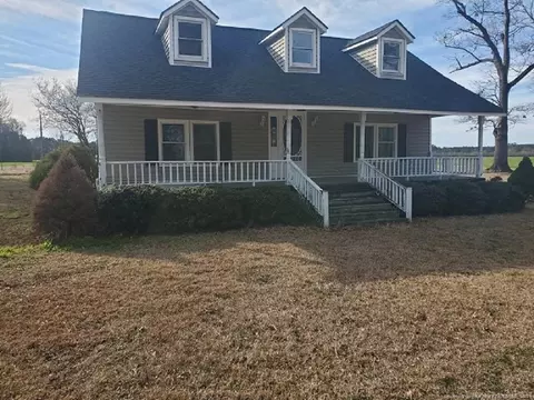 75 La Ln, Autryville, NC 28318