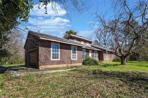 101 Jackson St, Lumber Bridge, NC 28357